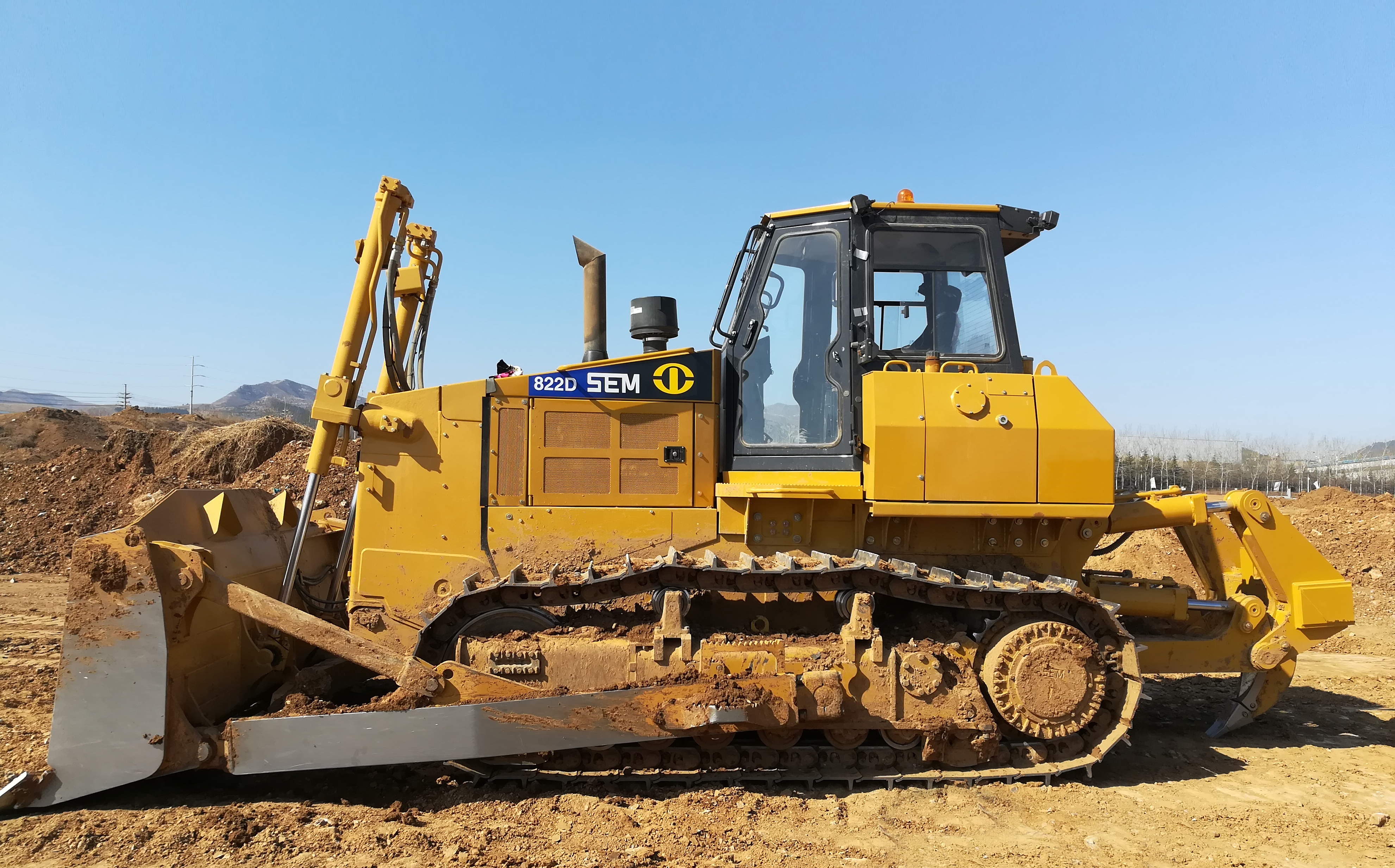 SEM822D Track Type Tractor